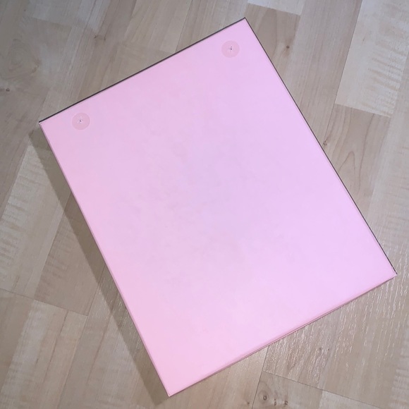 JUICY COUTURE Pom Hat Toque and Scarf Gift Set in box - Picture 8 of 10